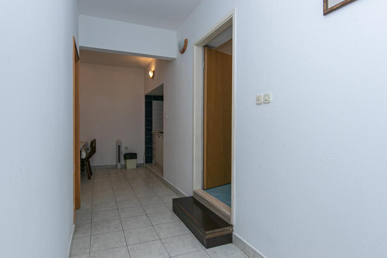 Apartments With A Parking Space Gradac, Makarska - 14708 Exterior photo