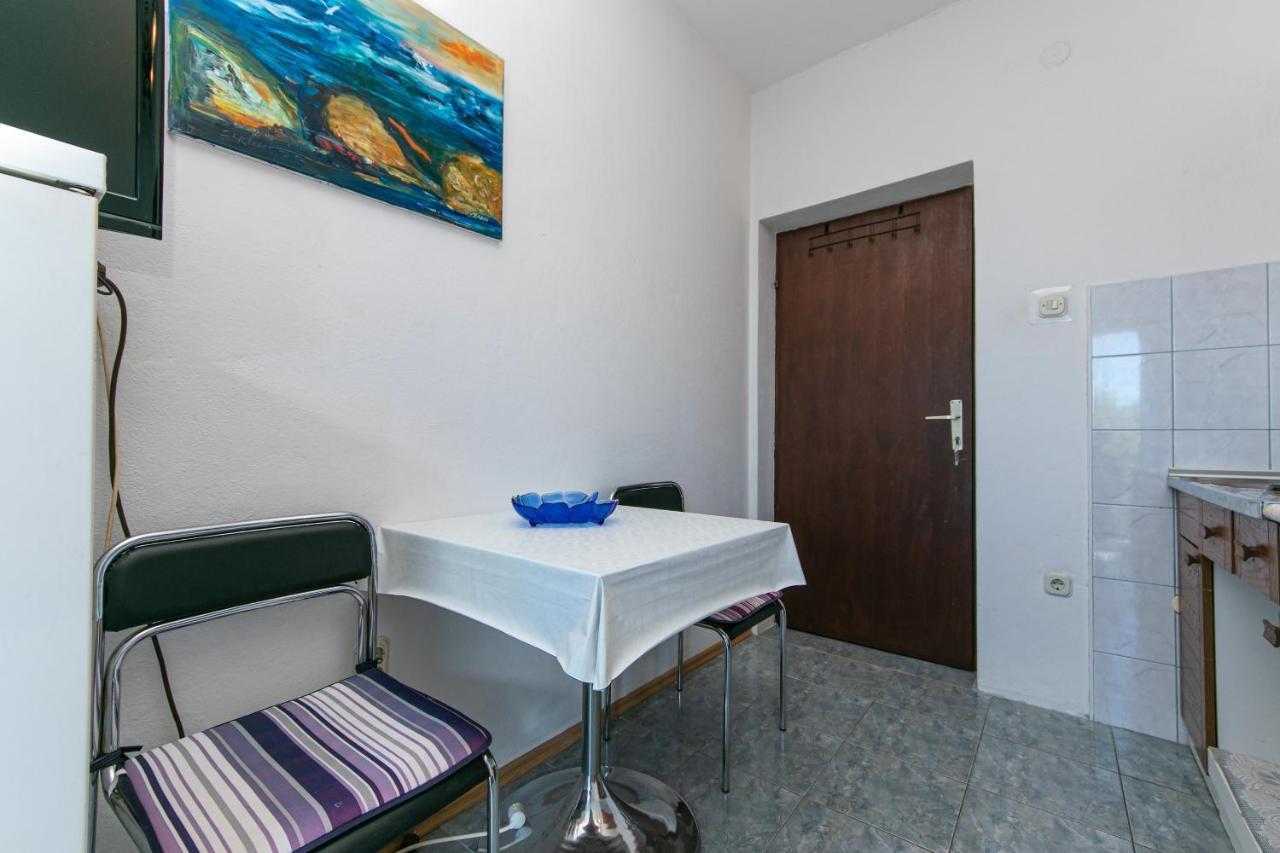Apartments With A Parking Space Gradac, Makarska - 14708 Exterior photo