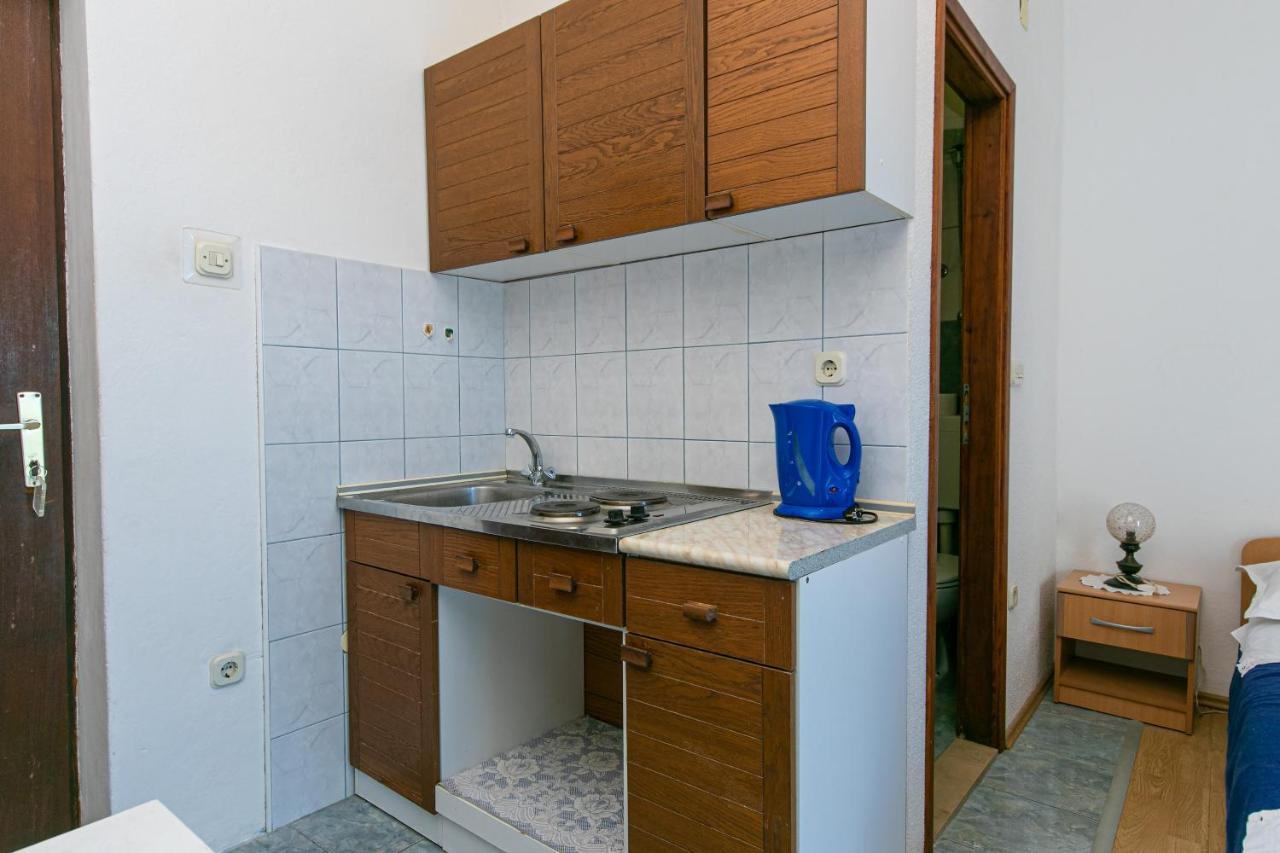 Apartments With A Parking Space Gradac, Makarska - 14708 Exterior photo